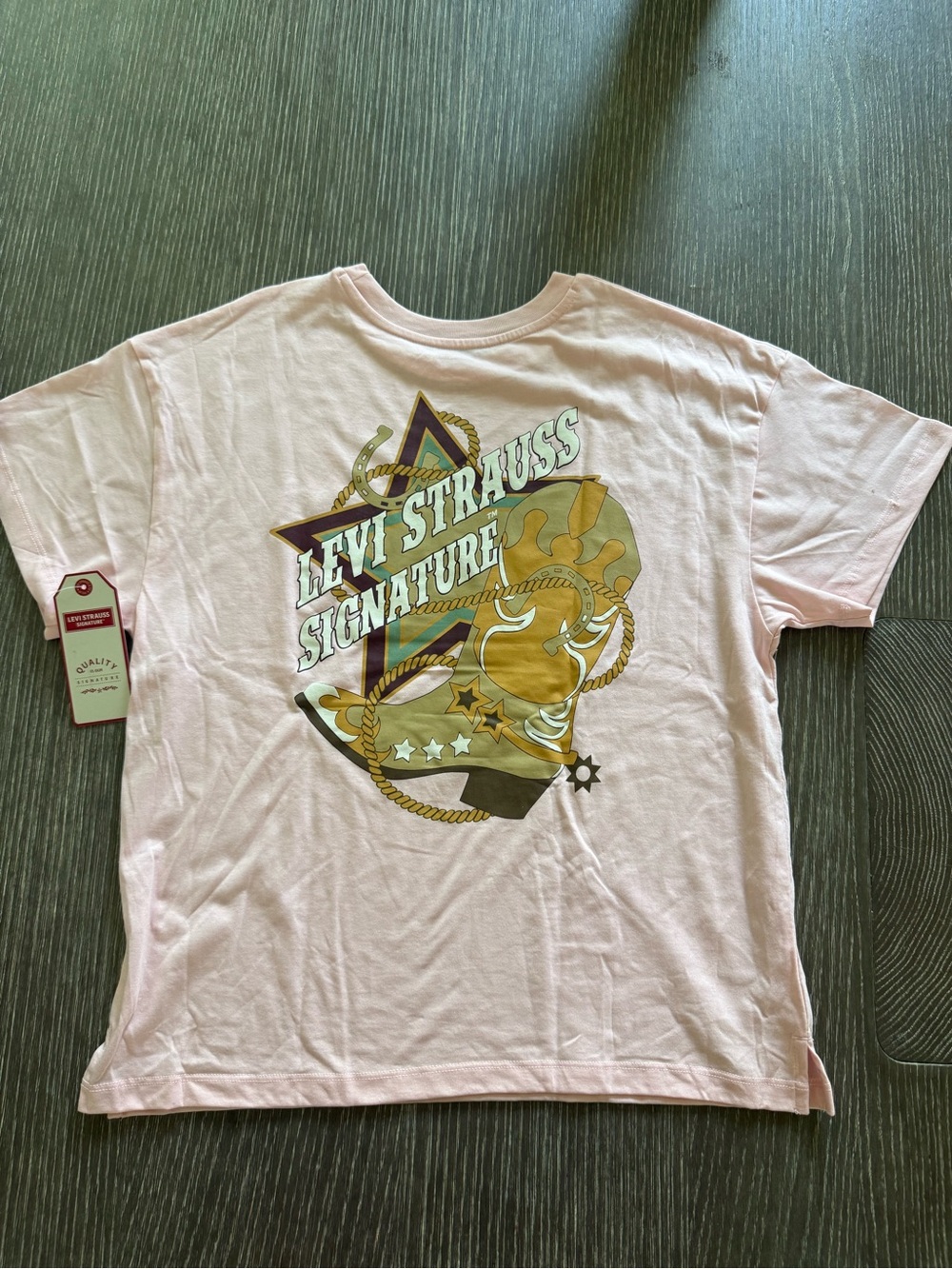 NWT Size XL Levi Strauss Signature Pink Graphic Tee